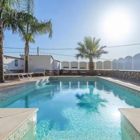 צ'יניזי Villa Antonio מראה חיצוני תמונה