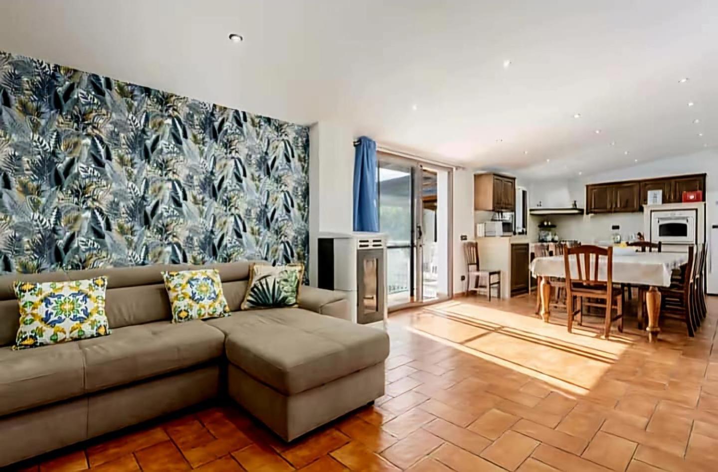 צ'יניזי Villa Antonio מראה חיצוני תמונה