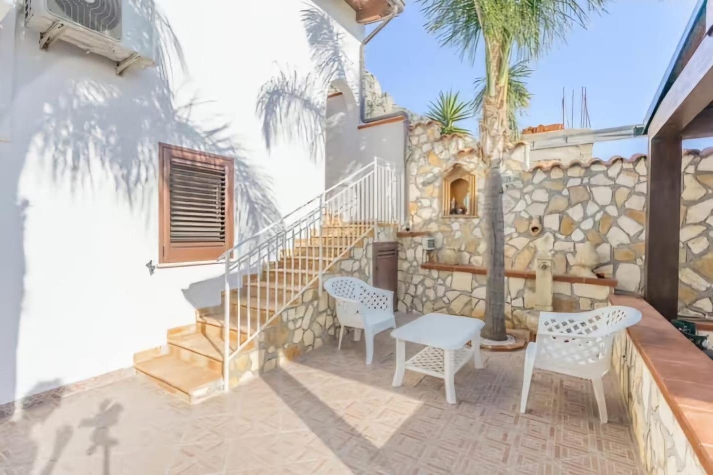 צ'יניזי Villa Antonio מראה חיצוני תמונה