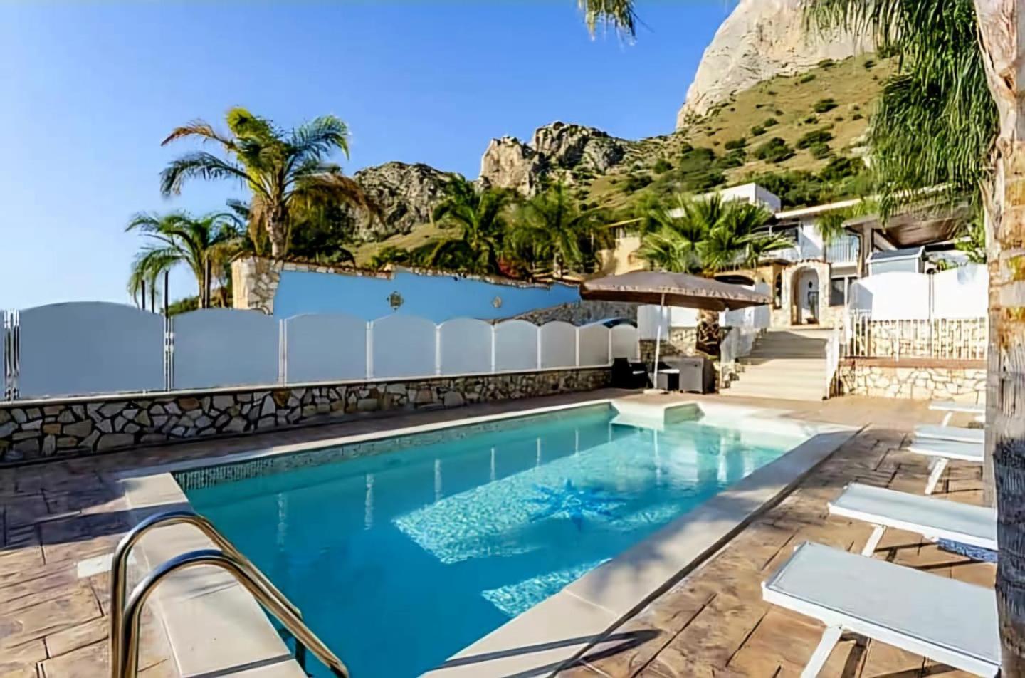 צ'יניזי Villa Antonio מראה חיצוני תמונה